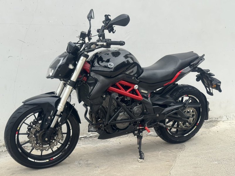 二手贝纳利蓝宝龙 BN302S