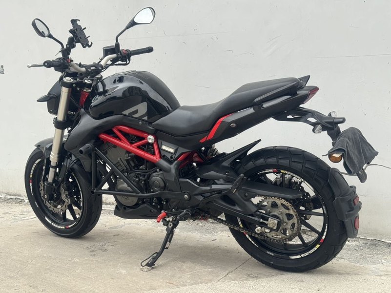 二手贝纳利蓝宝龙 BN302S