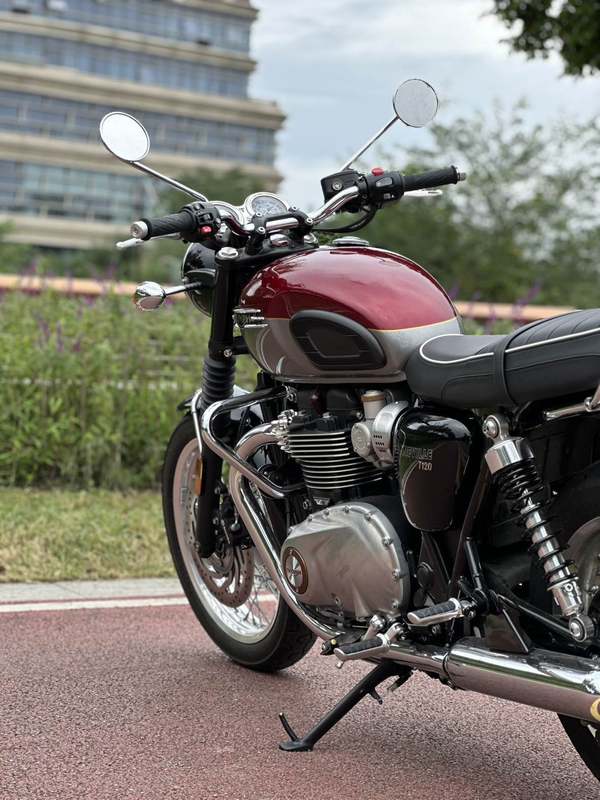 二手凯旋Bonneville T120
