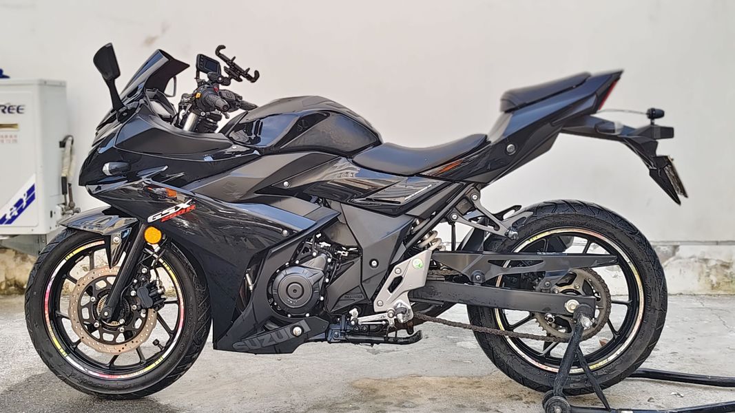 二手豪爵铃木GSX250R