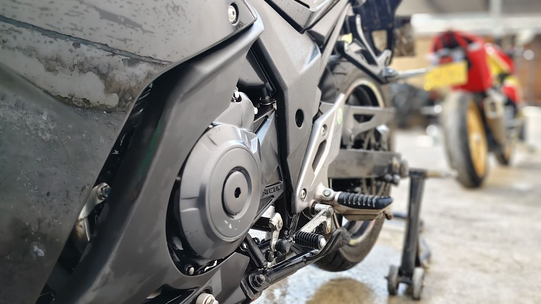 二手豪爵铃木GSX250R