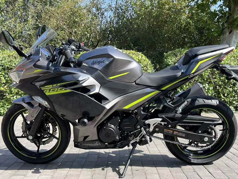 二手川崎Ninja 400