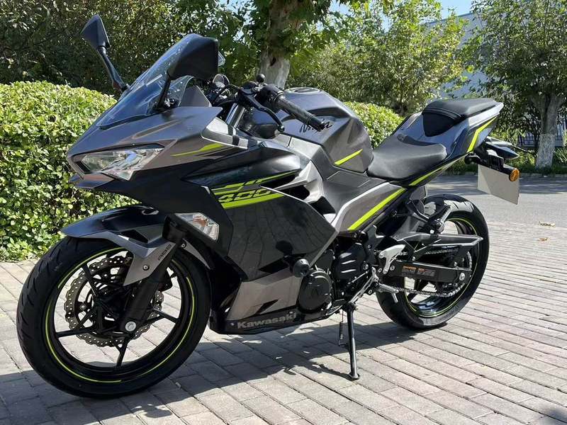 二手川崎Ninja 400