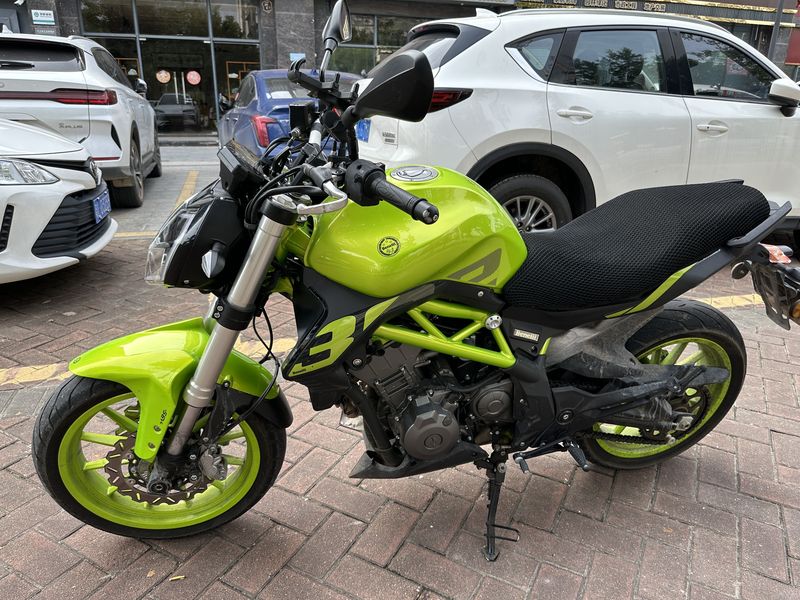 二手贝纳利蓝宝龙 BN302S