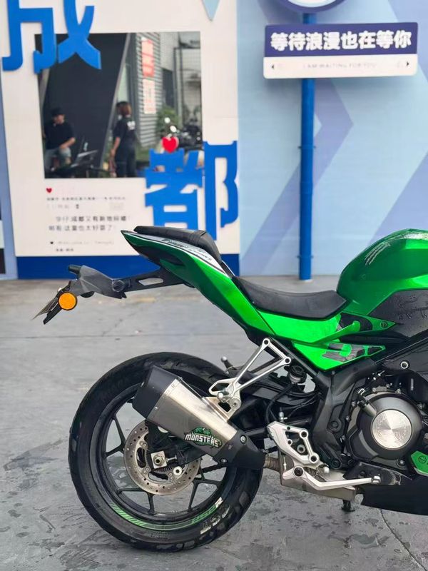 二手贝纳利龙卷风 Tornado 252R