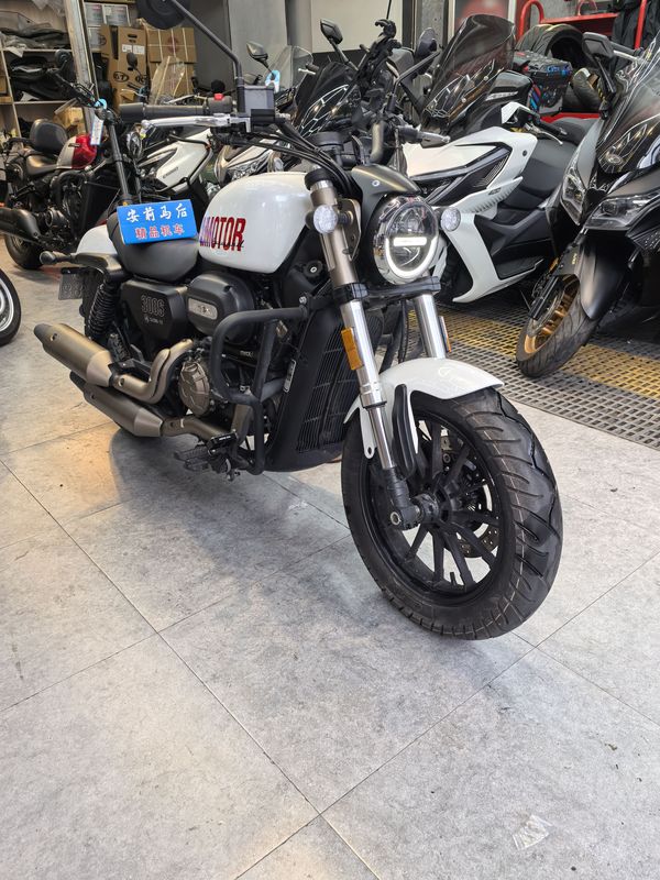 二手QJMOTOR闪300
