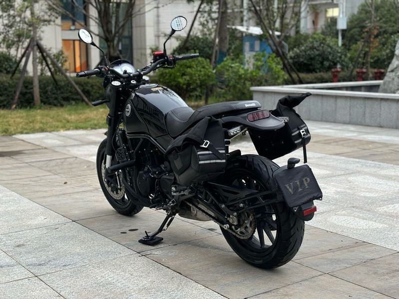 二手贝纳利幼狮 Leoncino 500