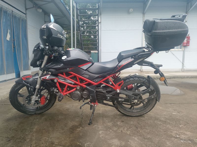 二手贝纳利红宝龙 TNT150i