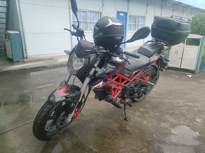二手贝纳利红宝龙 TNT150i