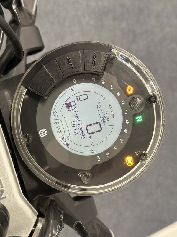 二手HUSQVARNA黑箭 401