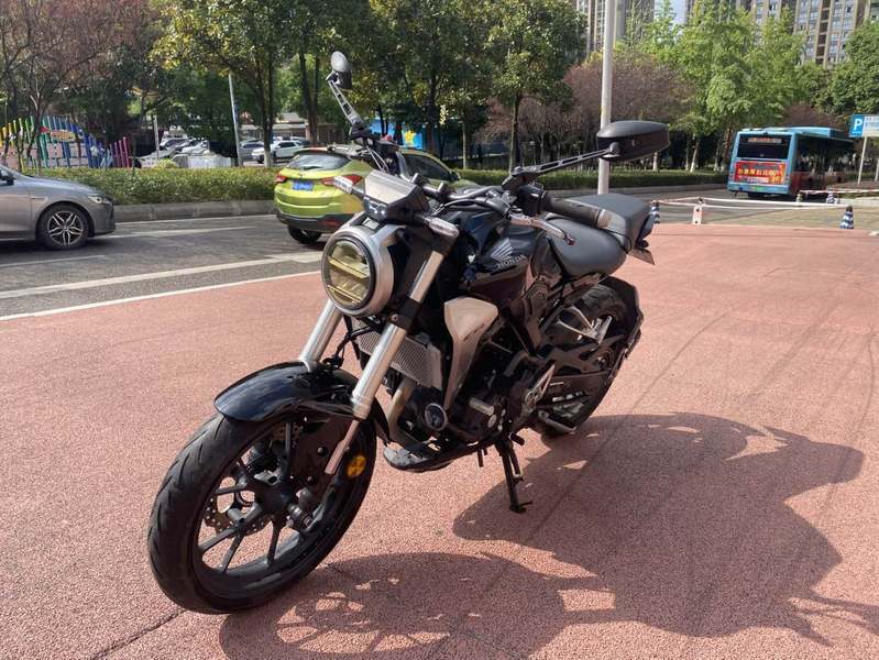 二手本田CB300R