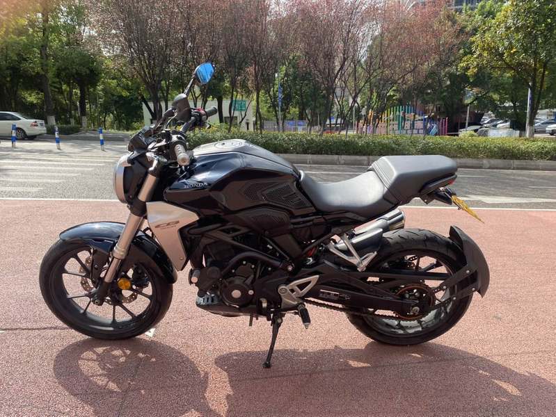 二手本田CB300R