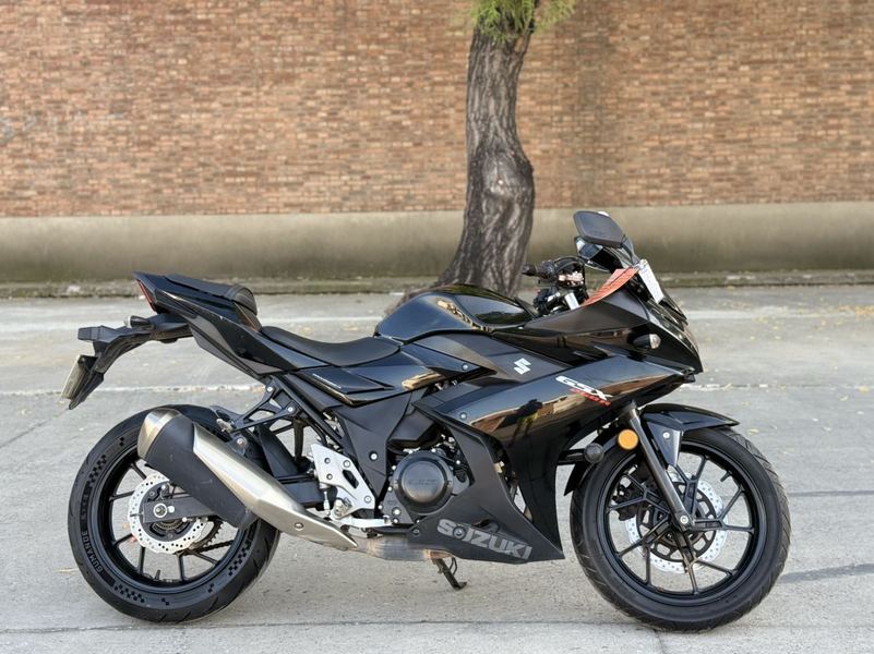 二手豪爵铃木GSX250R