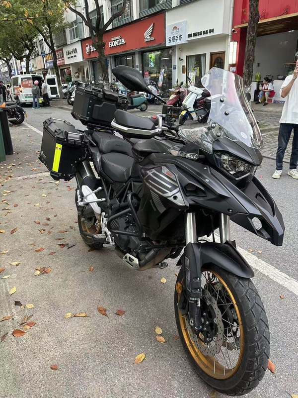 二手贝纳利TRK552