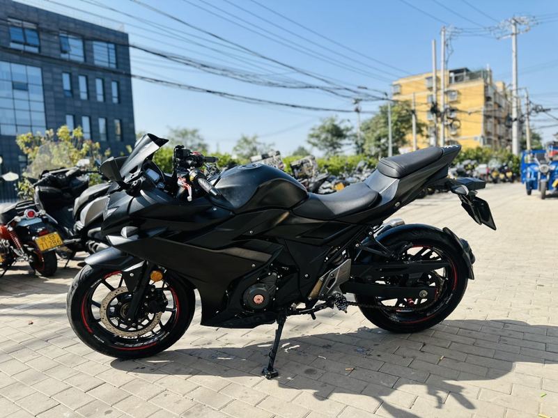 二手豪爵铃木GSX250R