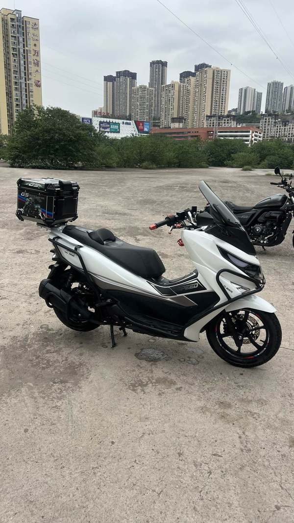 二手豪爵UHR150
