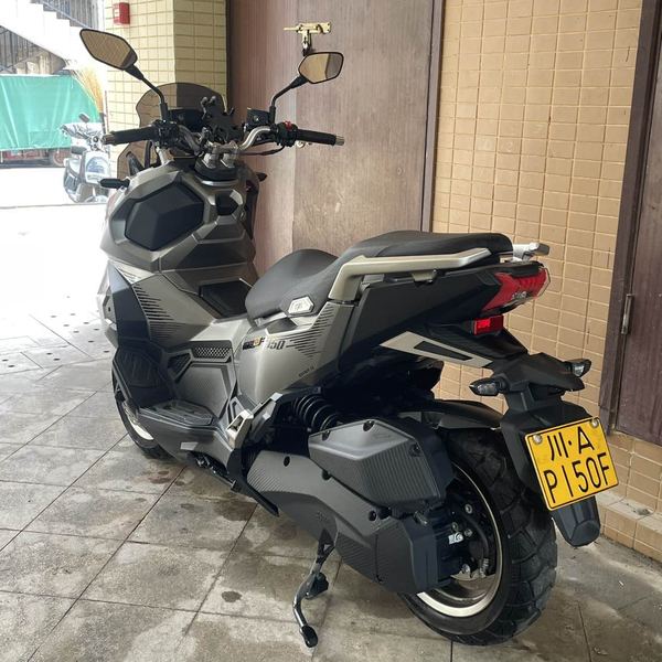 二手三阳哈士奇 Husky ADV150
