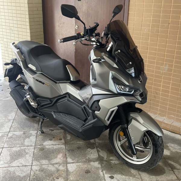 二手三阳哈士奇 Husky ADV150