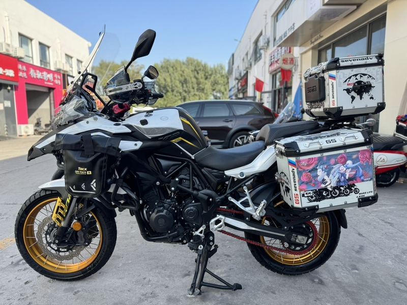 二手贝纳利金鹏 TRK502