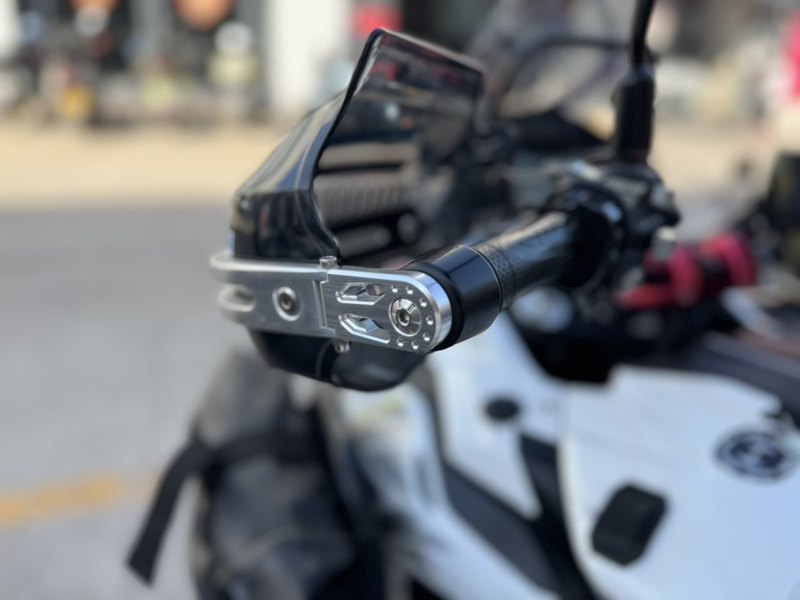 二手贝纳利金鹏 TRK502