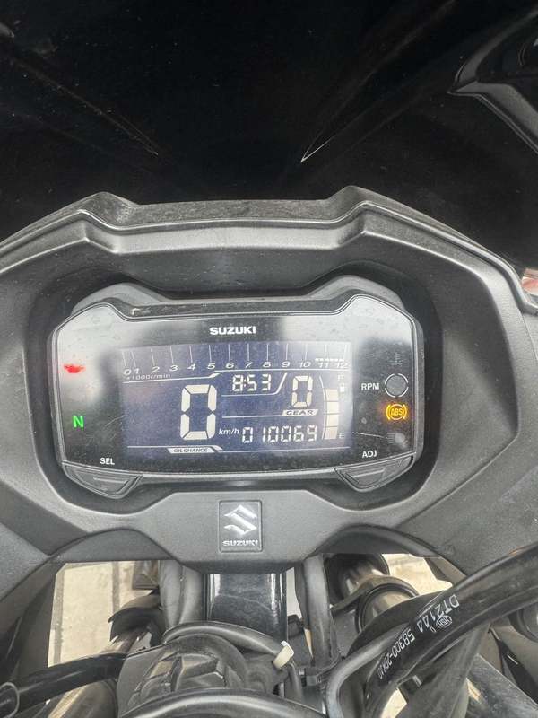 二手豪爵铃木GSX250R