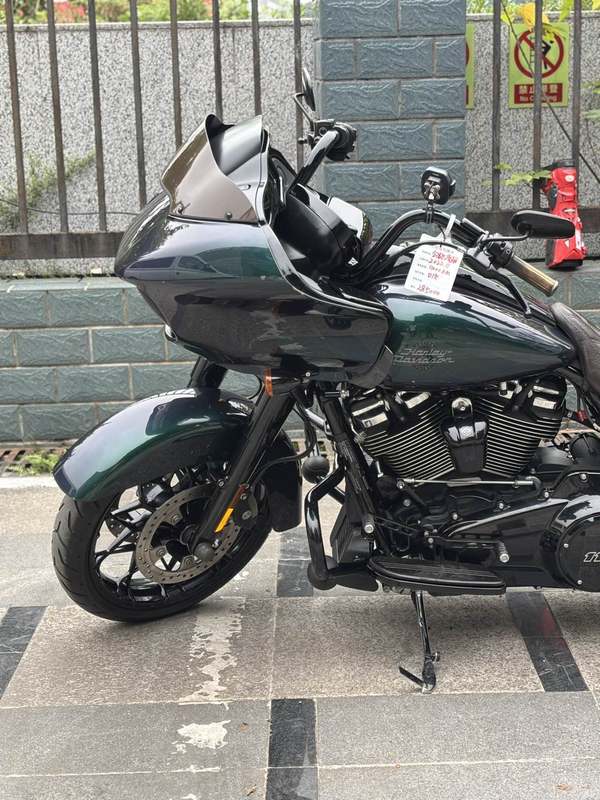 二手哈雷戴维森公路滑翔 Road Glide