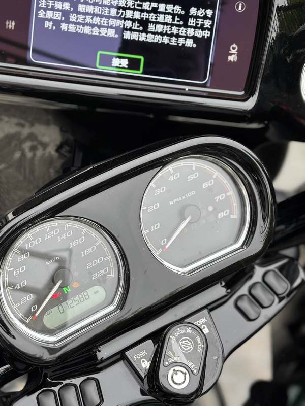 二手哈雷戴维森公路滑翔 Road Glide