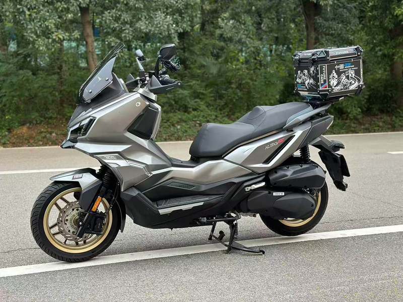 二手三阳哈士奇 Husky ADV300