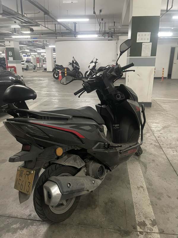 二手新大洲本田裂行 RX125Fi