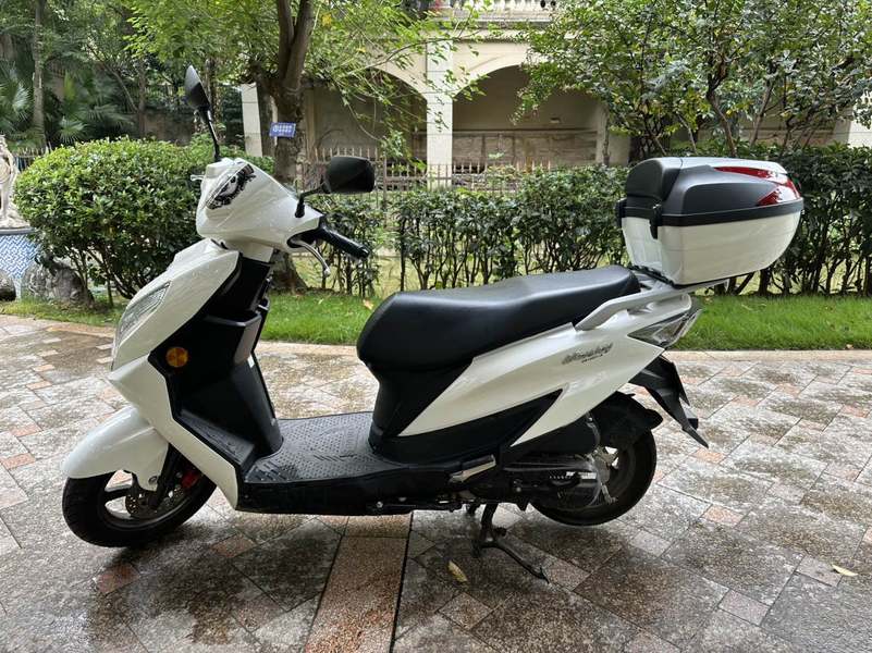 二手济南铃木优驿 UE125T