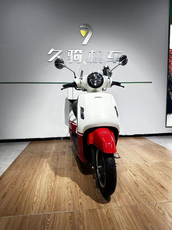 二手新大洲本田NS125LA