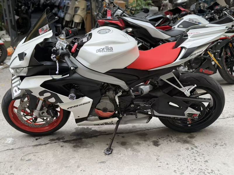 二手阿普利亚RS 660 
