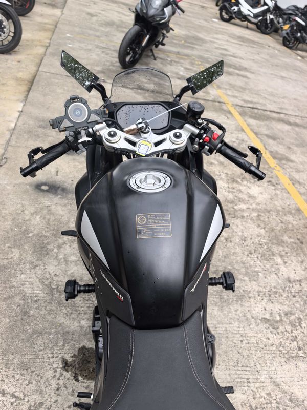 二手贝纳利龙卷风 Tornado 552R