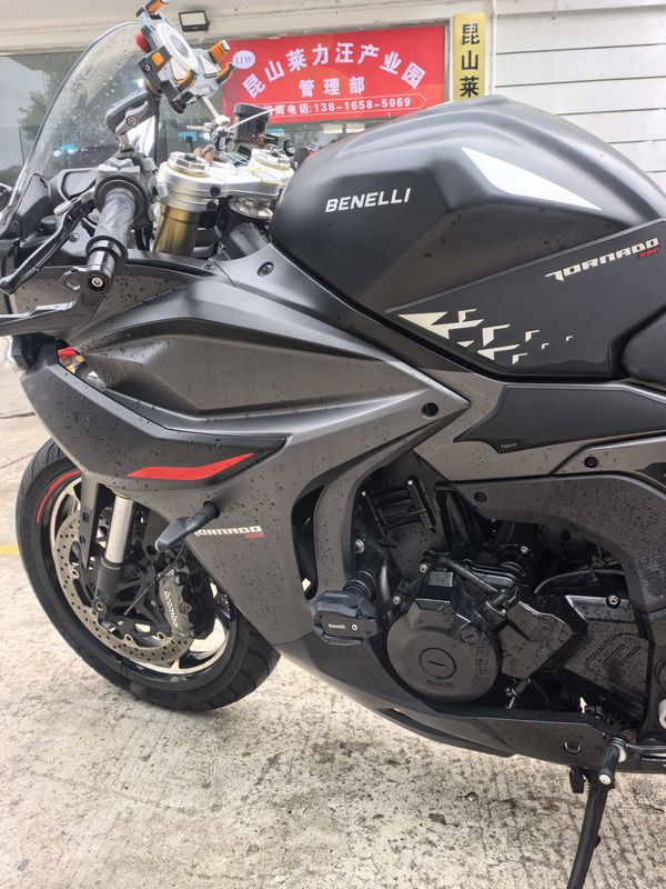 二手贝纳利龙卷风 Tornado 552R