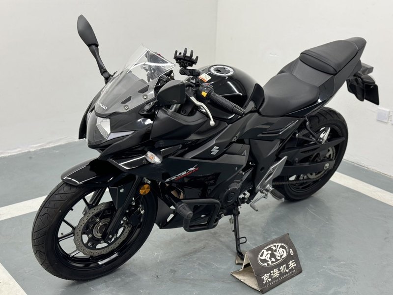 二手豪爵铃木GSX250R