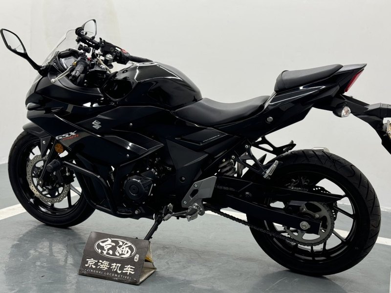 二手豪爵铃木GSX250R