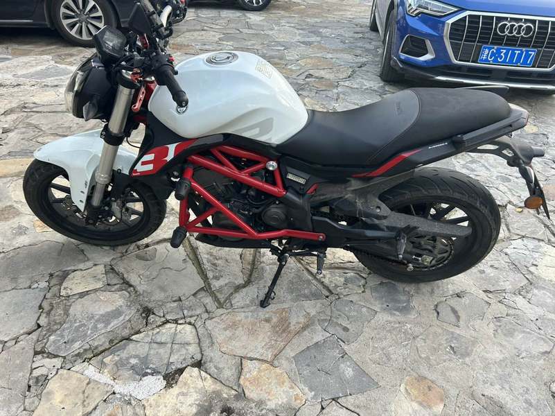 二手贝纳利蓝宝龙 BN302S