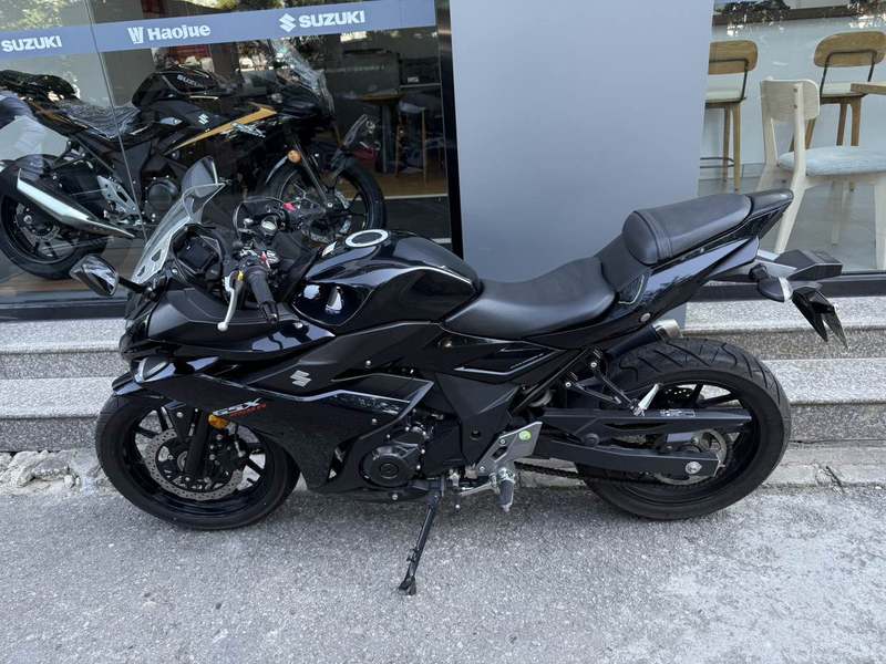 二手豪爵铃木GSX250R