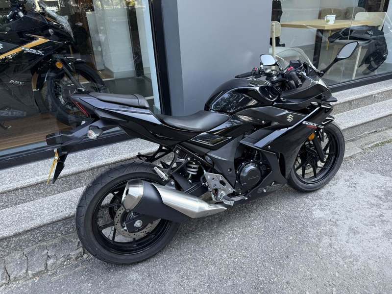 二手豪爵铃木GSX250R