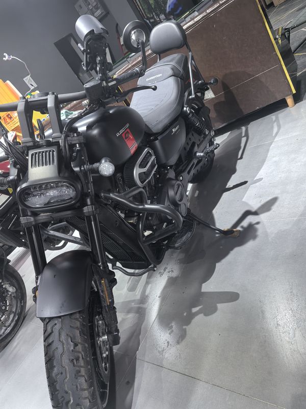 二手QJMOTOR闪250