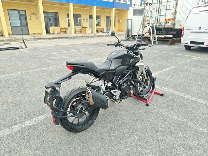 二手本田CB300R