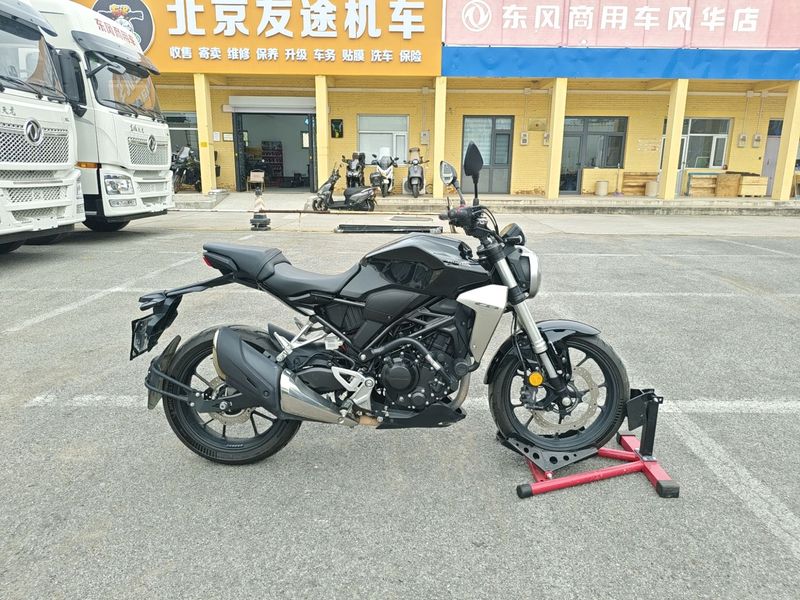二手本田CB300R
