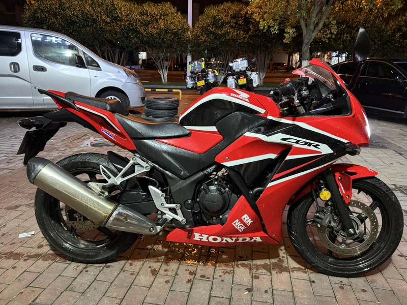 二手本田CBR300R