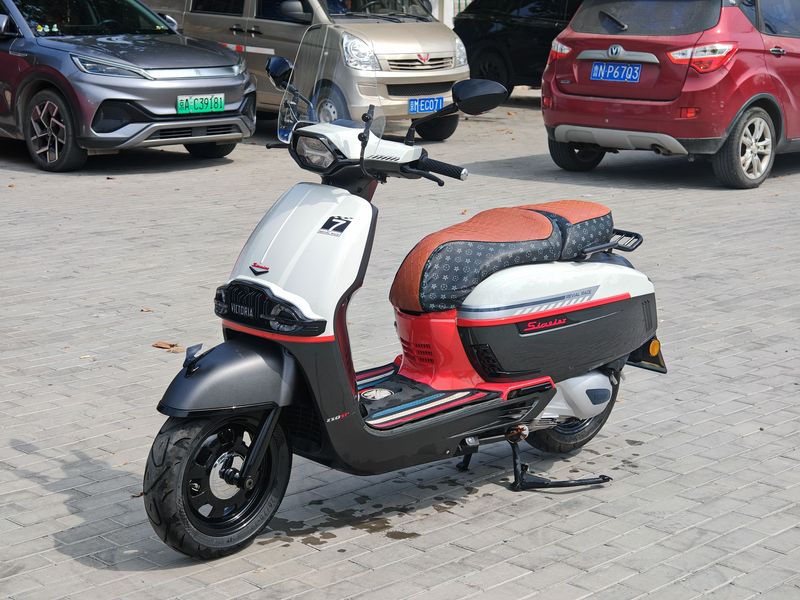 二手维多利亚Sixties 250Si