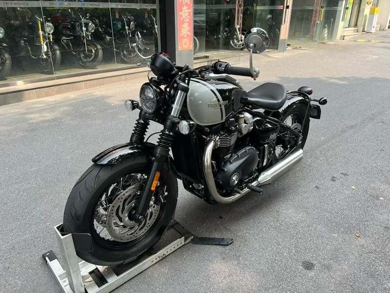 二手凯旋Bonneville Bobber