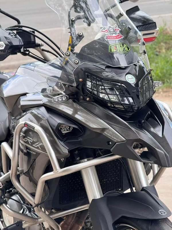 二手贝纳利金鹏 TRK502