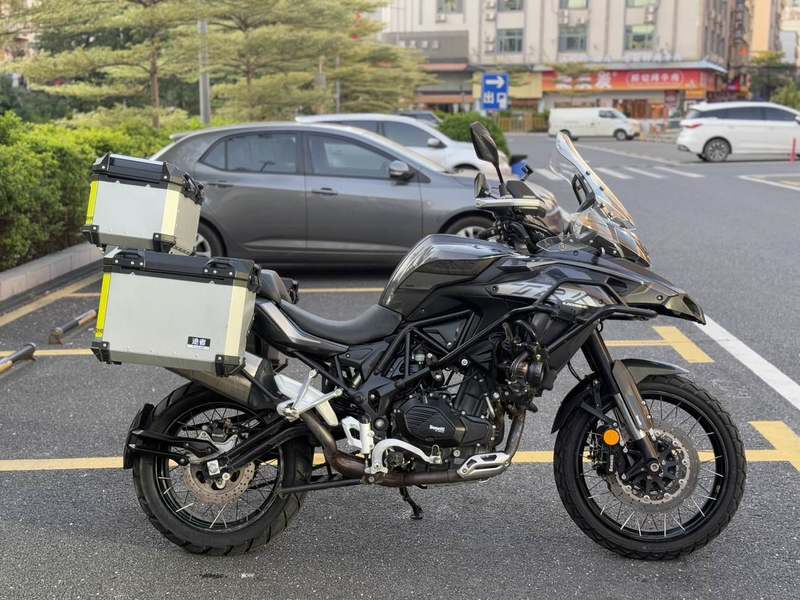 二手贝纳利金鹏 TRK502