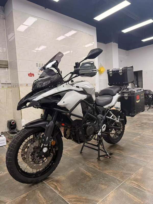 二手贝纳利金鹏 TRK502