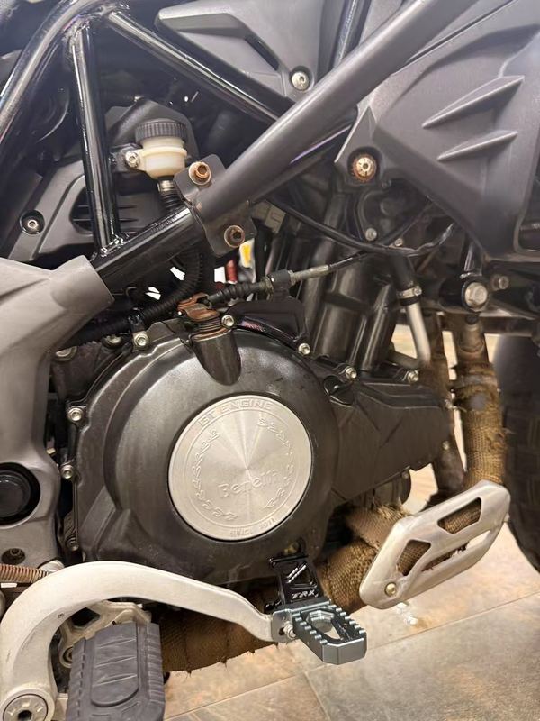 二手贝纳利金鹏 TRK502