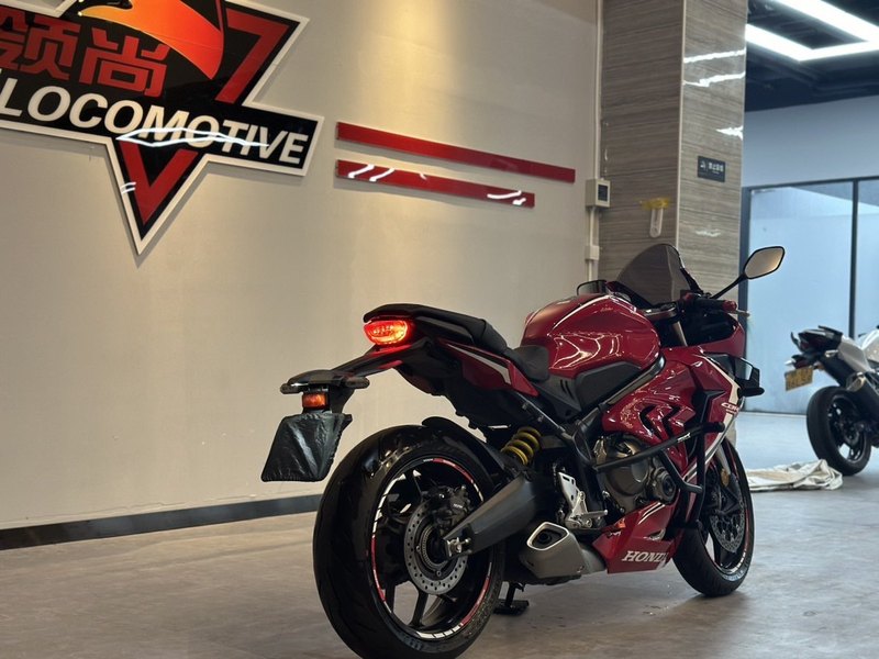 二手本田CBR650R